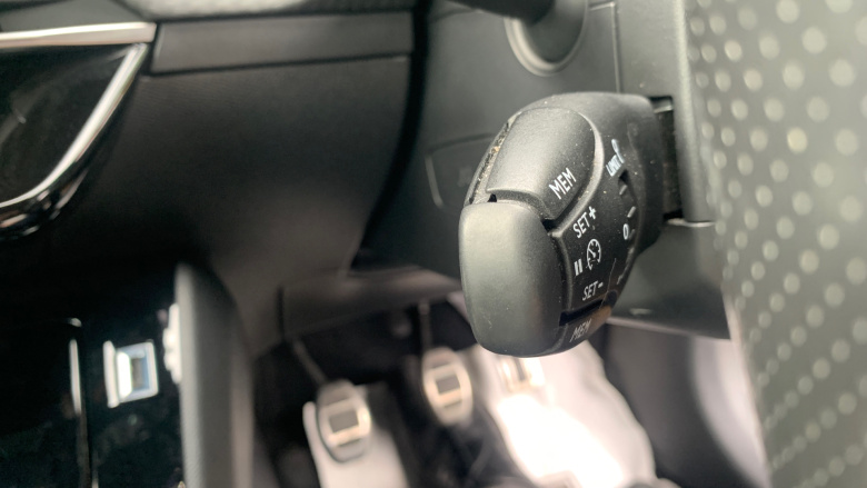 Peugeot 208 1.2 PureTech 100 GT 5dr Petrol Hatchback